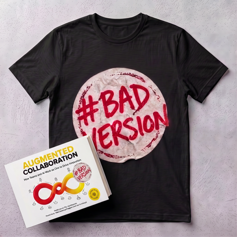Boek + Zwart T-shirt